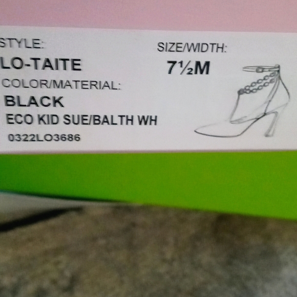 Louise et Cie "lo taite" black pumps with gold chain - Picture 2 of 4